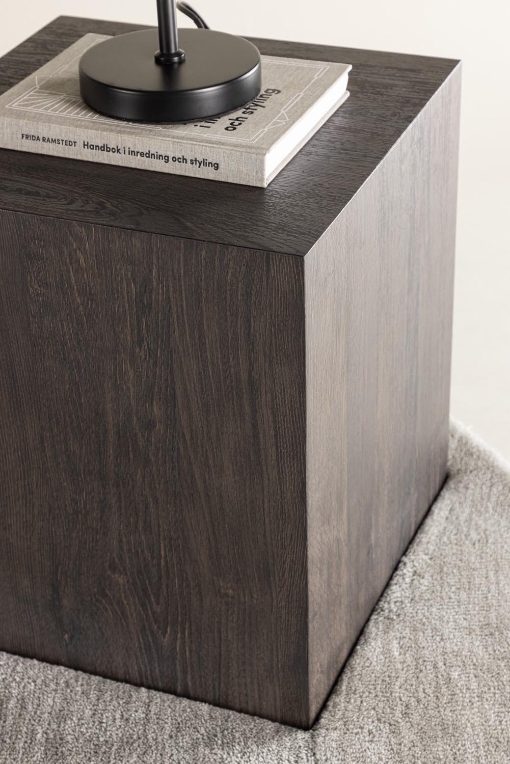 York Coffee Tisch High in Mokka präsentiert im Onlineshop von KAQTU Design AG. Beistelltisch ist von Venture Home