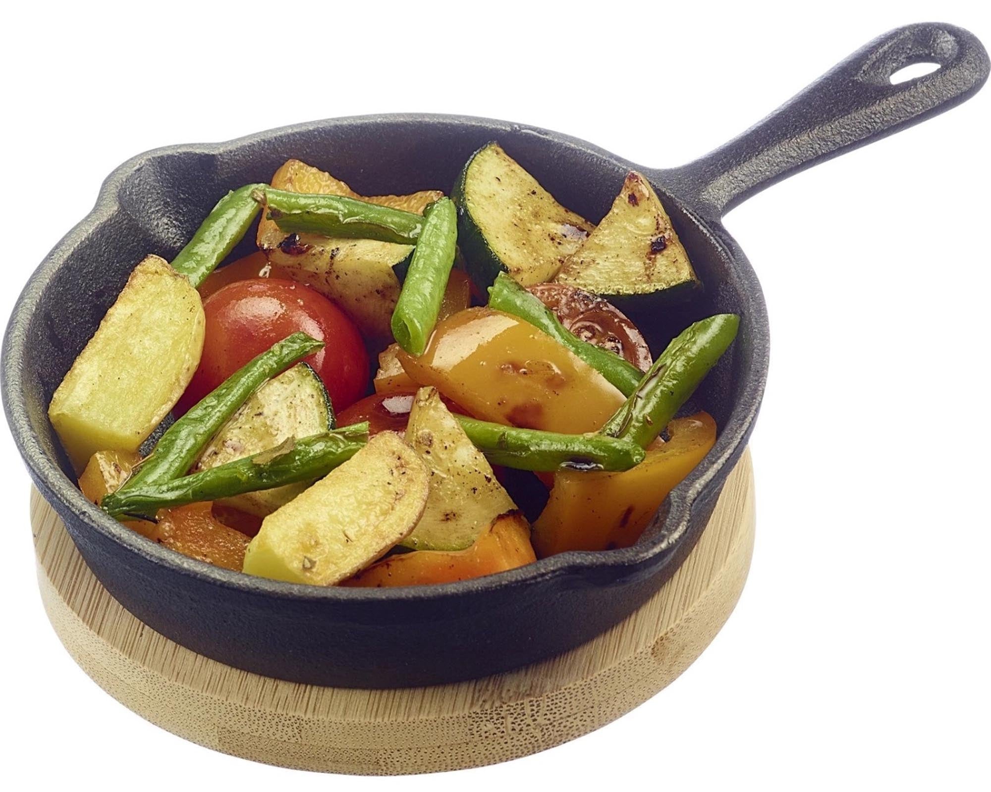 Robuste gusseiserne Pfanne von Westmark, perfekt für Tapas und kleine Speisen, hitzebeständig, 125ml Fassungsvermögen.