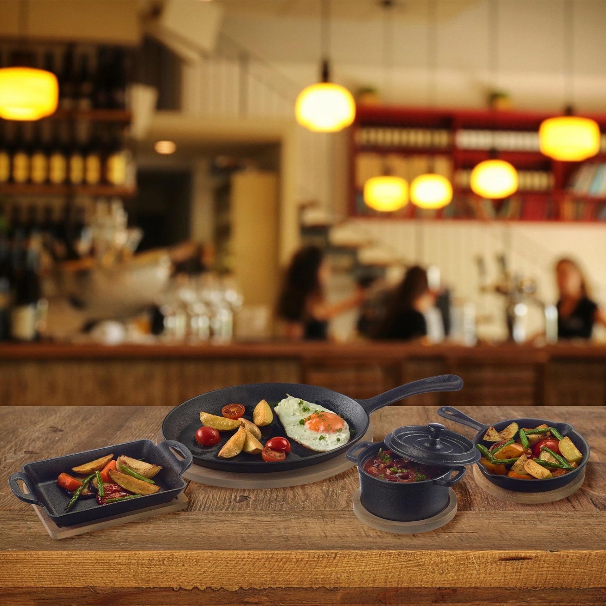 Robuste gusseiserne Schale von Westmark, perfekt für Tapas, 300ml Volumen, stilvolles Design für Küche und Tisch.