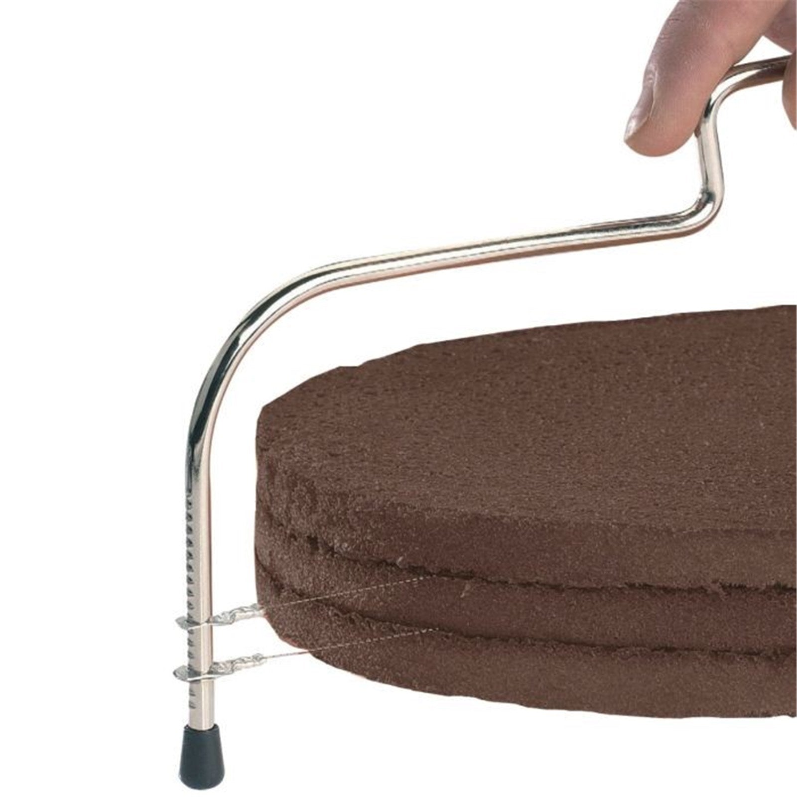 Der Westmark Tortenbodenteiler Simplex-Duo schneidet Tortenböden präzise und gleichmässig in mehrere Schichten.