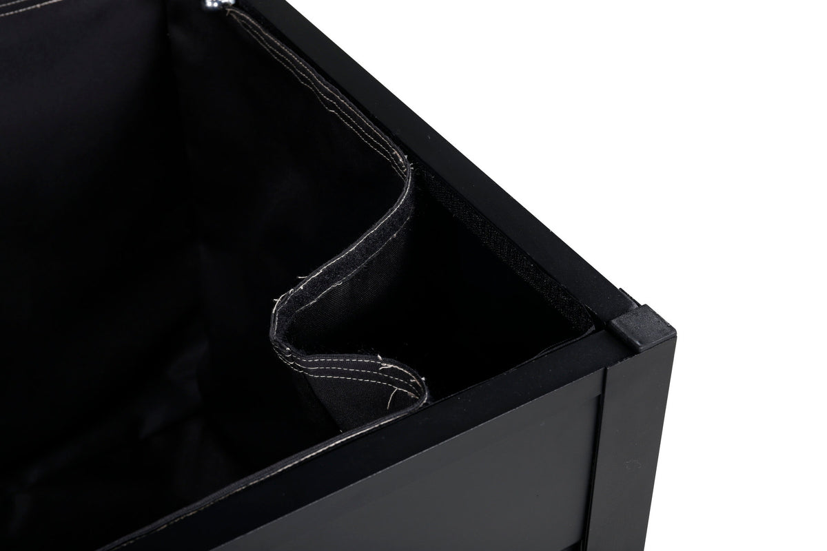 Elsa Kissenbox in Black präsentiert im Onlineshop von KAQTU Design AG. Outdoor Zubehör ist von Venture Home