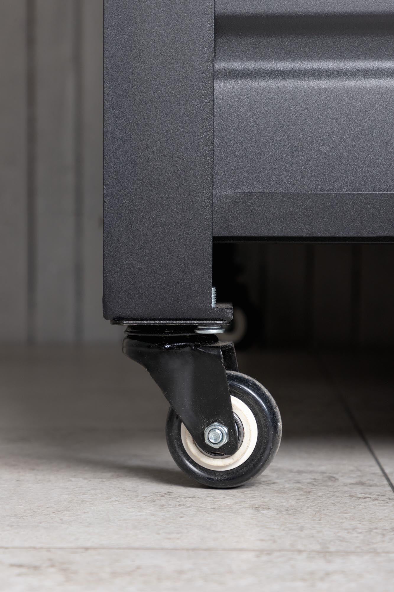 Die Tiana Kissenbox von Venture Home ist eine elegante Lösung zur Aufbewahrung von Kissen und Zubehör für Garten und Terrasse.