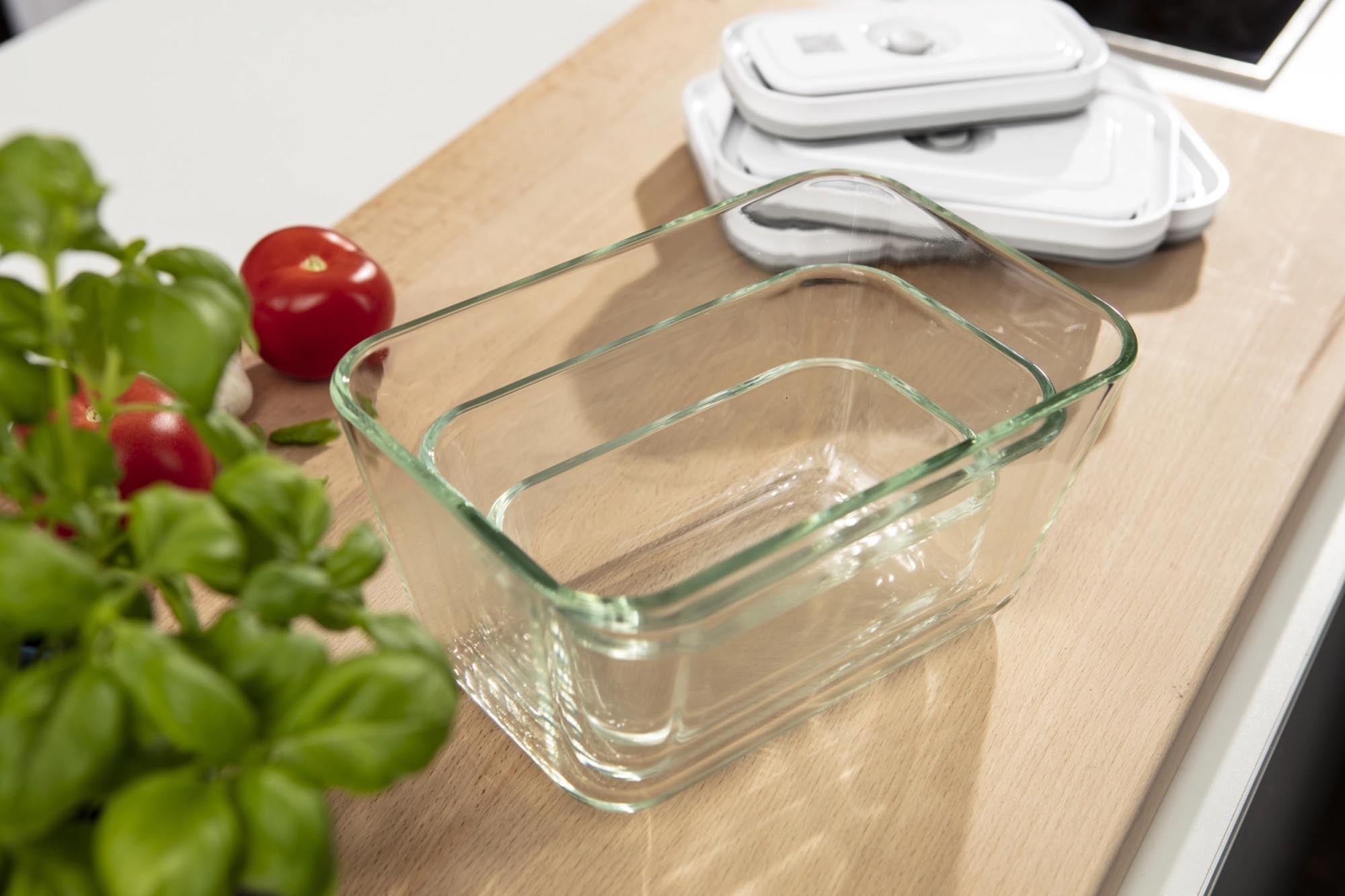 Die Zwilling Vakuumbox L aus hochwertigem Glas (1.6 L) sorgt für optimale Frische und langanhaltende Lagerung Ihrer Lebensmittel.