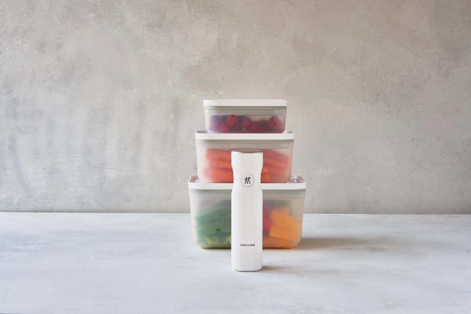 Die Zwilling Kitchen Vakuumboxen im Set (S, M, L) bieten optimale Frische für Ihre Lebensmittel. Praktisch, hygienisch und spülmaschinenfest.