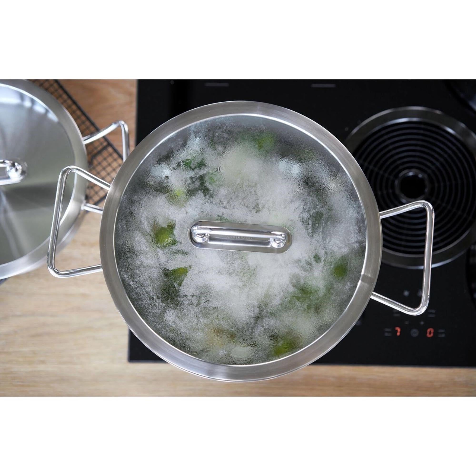 ZWILLING Pro Kochtopf hoch 24 cm: Hochwertiger Edelstahl, optimale Wärmeverteilung, elegantes Design und vielseitig einsetzbar für jede Küche.