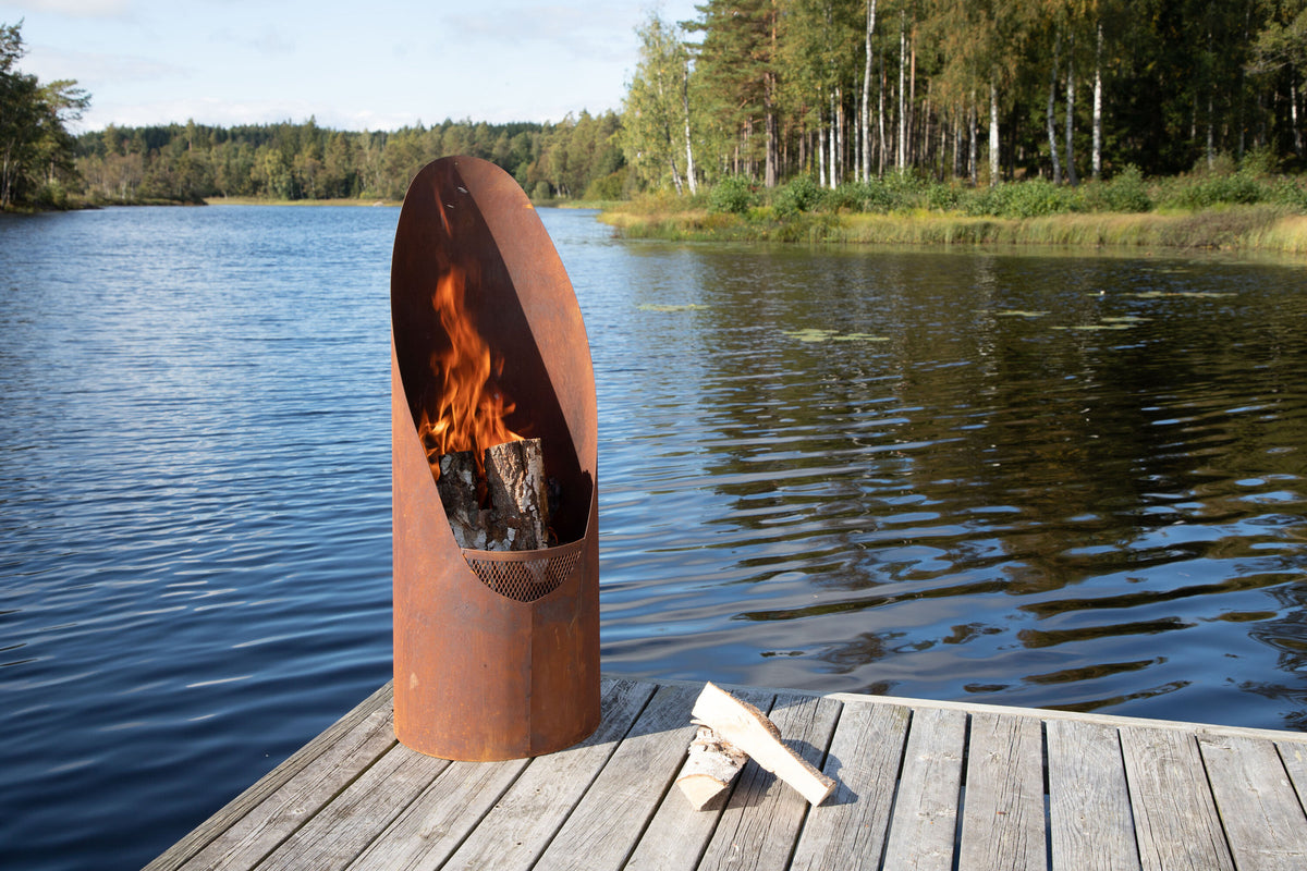 Bastian Feuerkorb in Rostorange präsentiert im Onlineshop von KAQTU Design AG. Feuerschale ist von Venture Home
