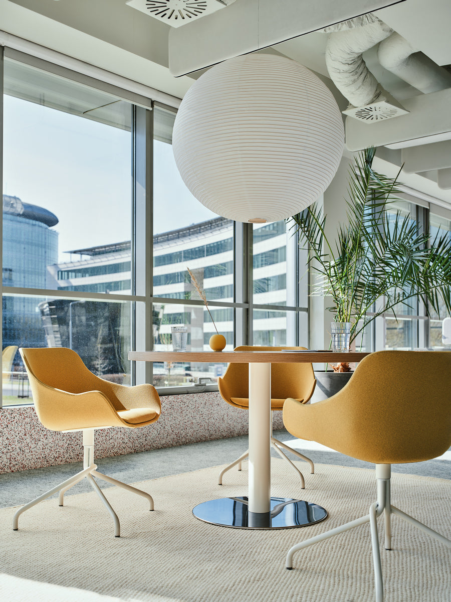 Mito MIT17 - Kaffeetisch in Bernsteineiche präsentiert im Onlineshop von KAQTU Design AG. Esstisch ist von Mdd