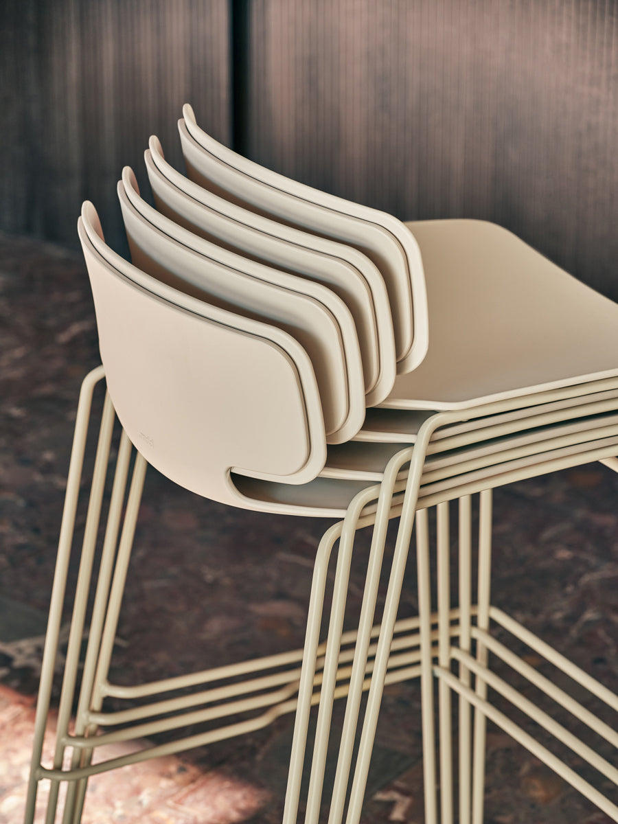 Lena LEH02 - Barhocker in Beige präsentiert im Onlineshop von KAQTU Design AG. Barhocker ist von Mdd