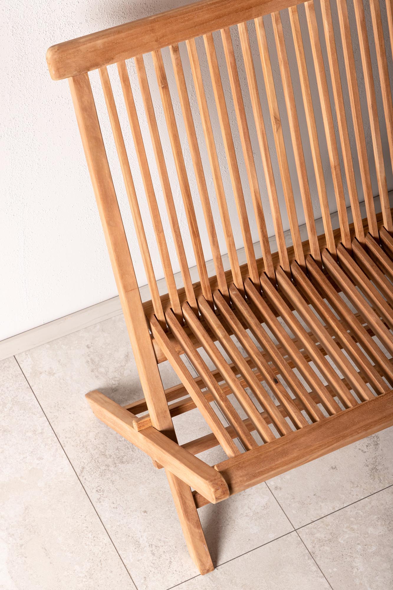 Elegante Ghana Bank von Venture Home: Perfekt für Ihren Garten.