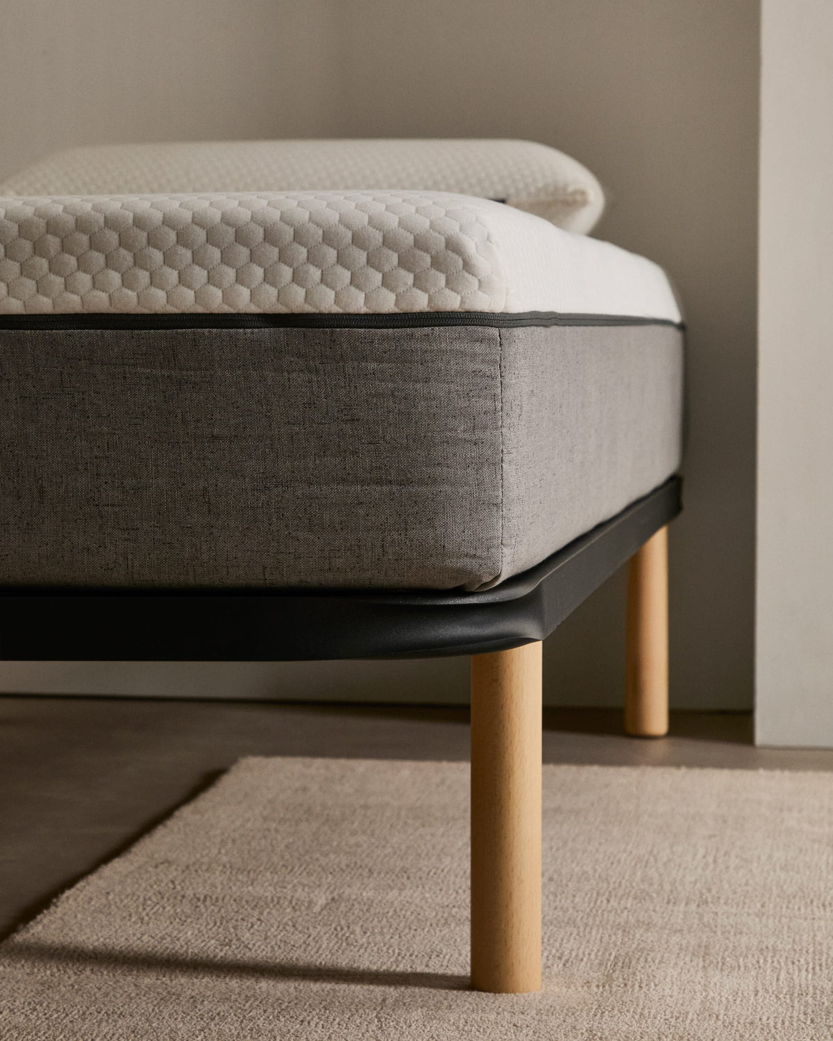 Lattenrost Talo für Matratzen 90 x 190 cm in Grau präsentiert im Onlineshop von KAQTU Design AG. Bettgestell ist von Kave Home