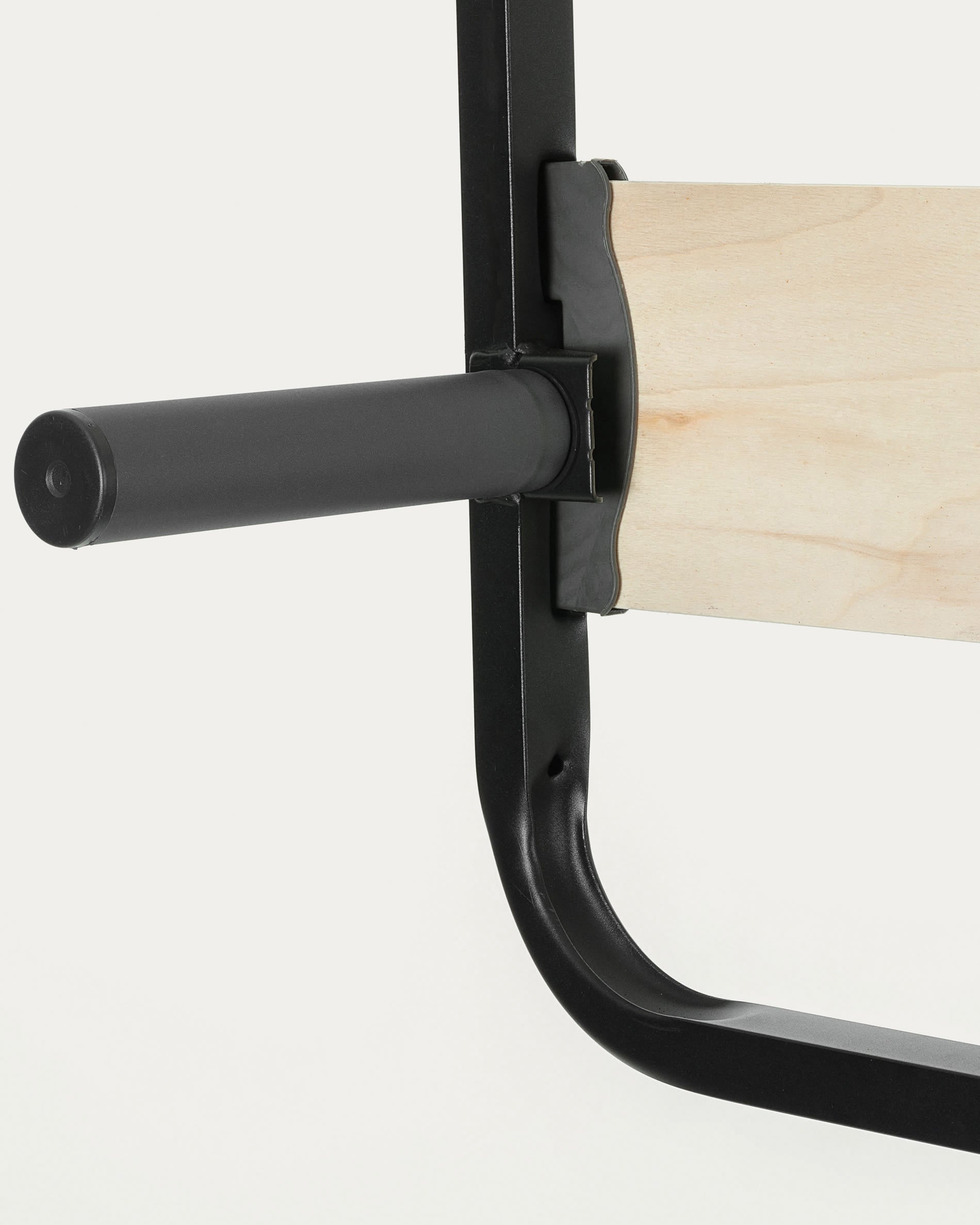 Das Talo Bettgestell 150x190 cm von Kave Home bietet modernes Design und Komfort, ideal für ein stilvolles Schlafzimmer.