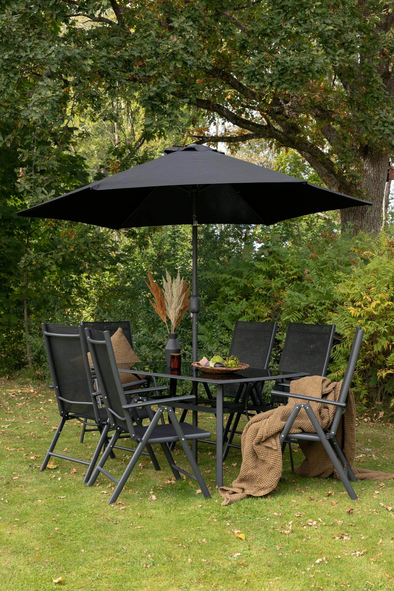 Brecky Outdoor-Tischset 150cm/6St. in Schwarz präsentiert im Onlineshop von KAQTU Design AG. Gartentischset ist von Venture Home