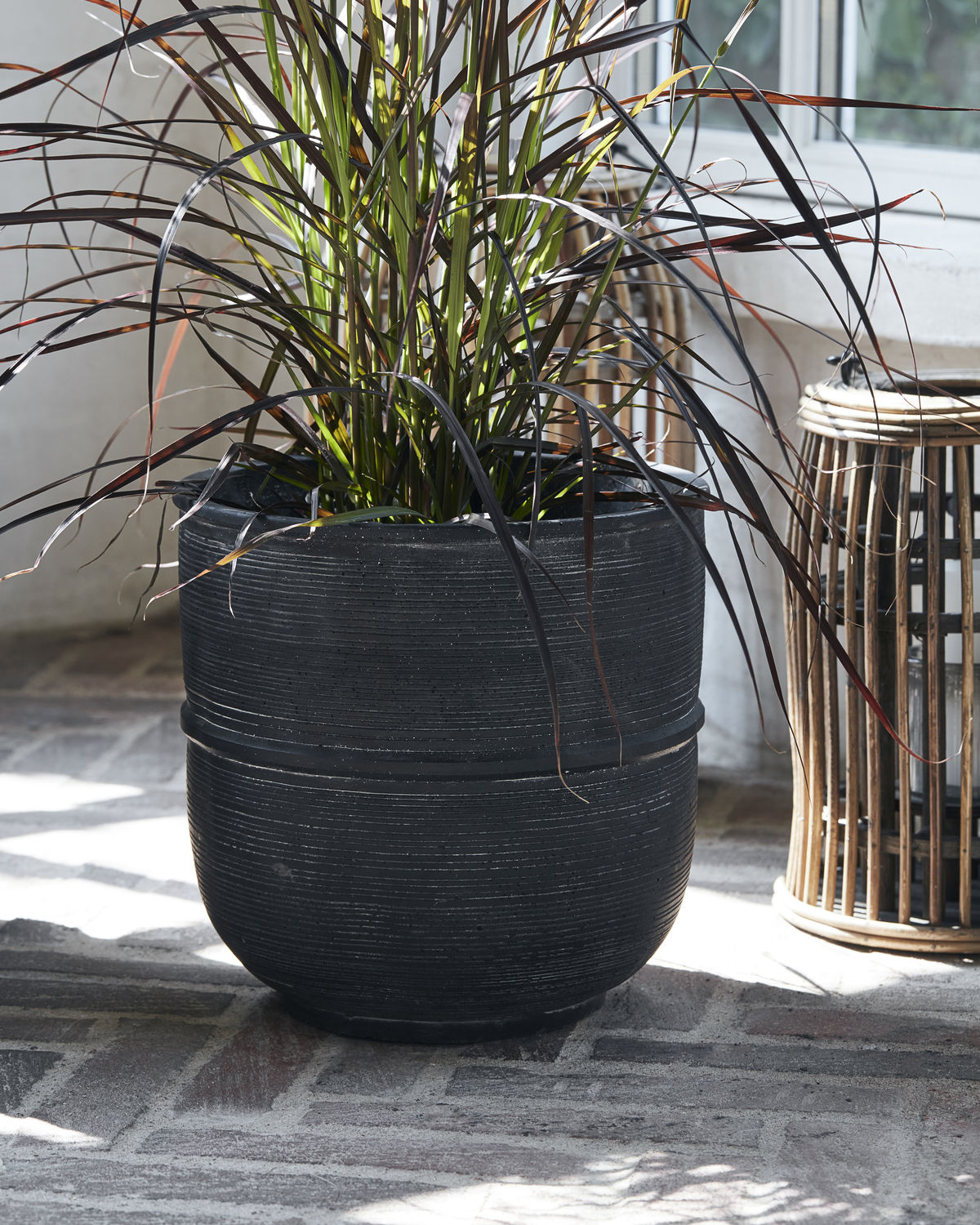 Blumenkasten, Ground, Beton in Beton präsentiert im Onlineshop von KAQTU Design AG. Blumentopf ist von House Doctor