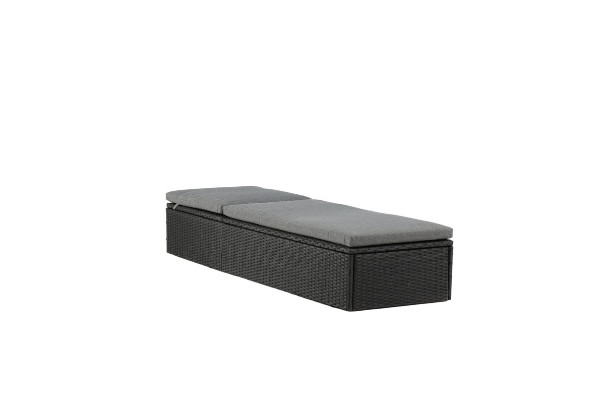 Quad Sonnenlounge in Schwarz präsentiert im Onlineshop von KAQTU Design AG. Liegestuhl ist von Venture Home