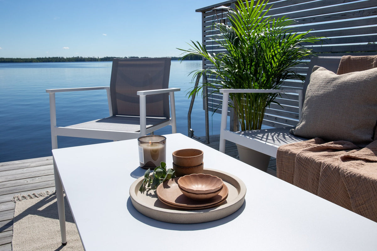 Weisses Break Sofa Outdoorset von Venture Home mit Aluminiumrahmen und grauem Textilene-Bezug, Loungeset für den Aussenbereich