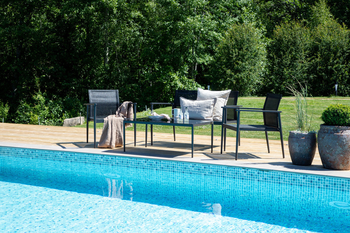Break Sofa Outdoorset 90cm in Schwarz präsentiert im Onlineshop von KAQTU Design AG. Loungeset ist von Venture Home