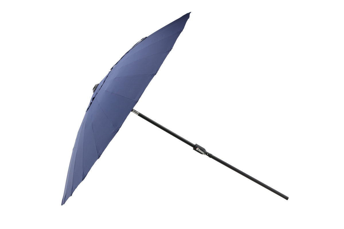 Palmetto Sonnenschirm in Blau präsentiert im Onlineshop von KAQTU Design AG. Sonnenschirm ist von Venture Home
