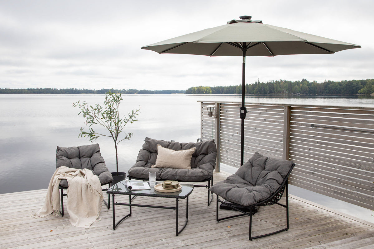 Sabal Sonnenschirm in Grau präsentiert im Onlineshop von KAQTU Design AG. Sonnenschirm ist von Venture Home