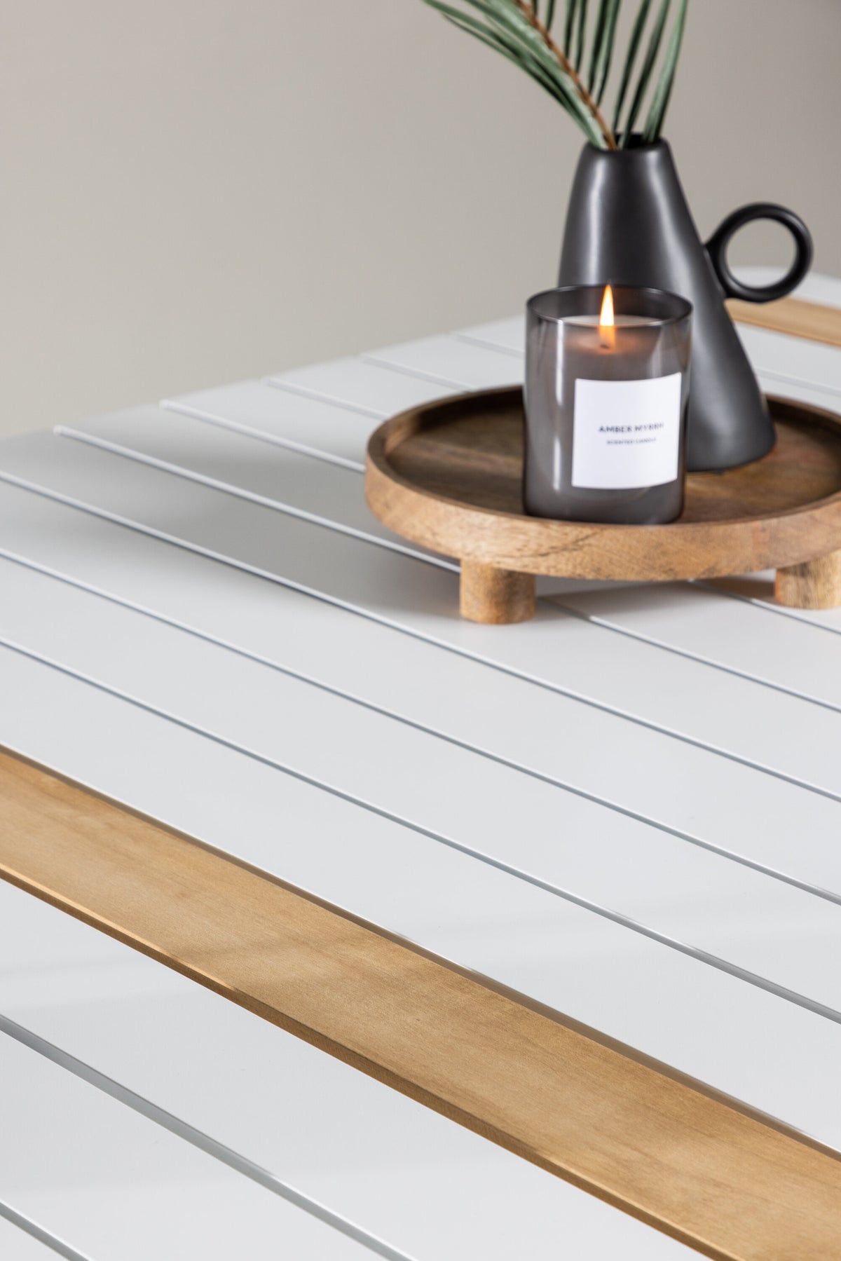 Togo Gartentisch in Weiss präsentiert im Onlineshop von KAQTU Design AG. Gartentisch ist von Venture Home