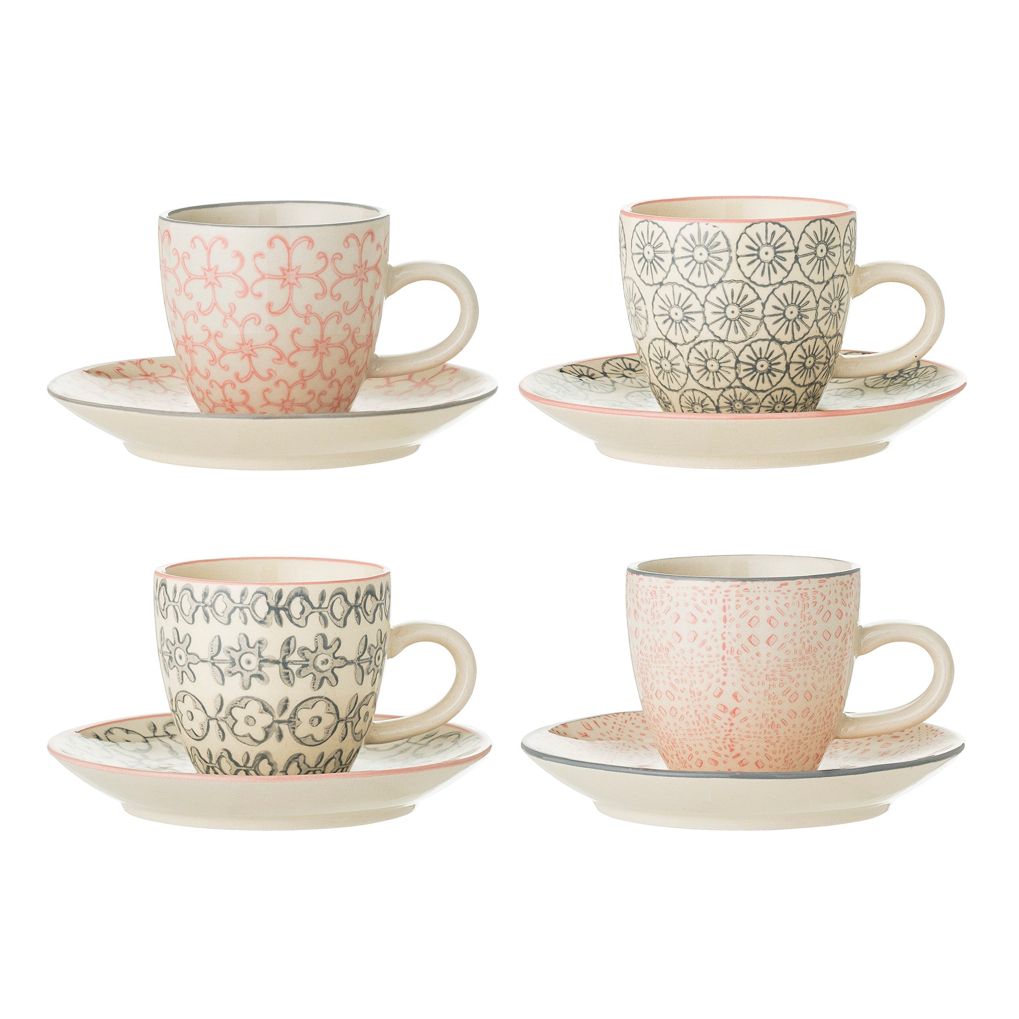Entdecken Sie die Cécile Espresso Tasse & Untertasse von Bloomingville. Elegantes Steingut in Rosa und Grau, ideal für stilvollen Kaffeegenuss.