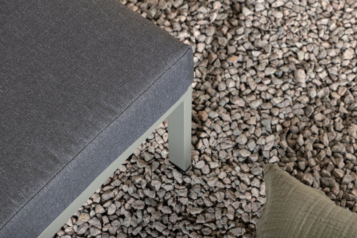 Copacabana Sofa Middle in Khaki / Grau präsentiert im Onlineshop von KAQTU Design AG. Lounge Sofa ist von Venture Home