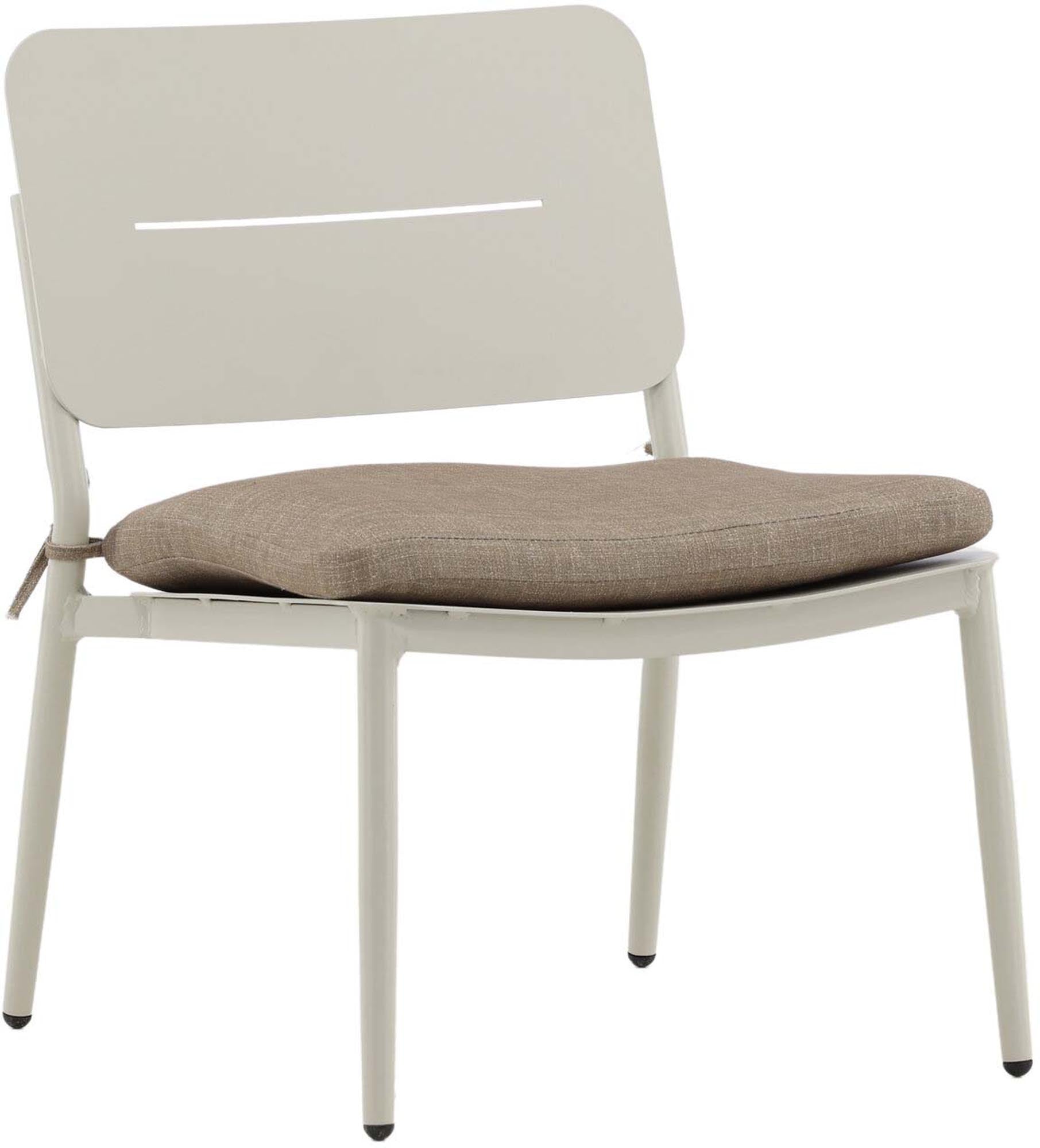 Lina Lounge Chair: Komfort und Stil für Ihren Aussenbereich.