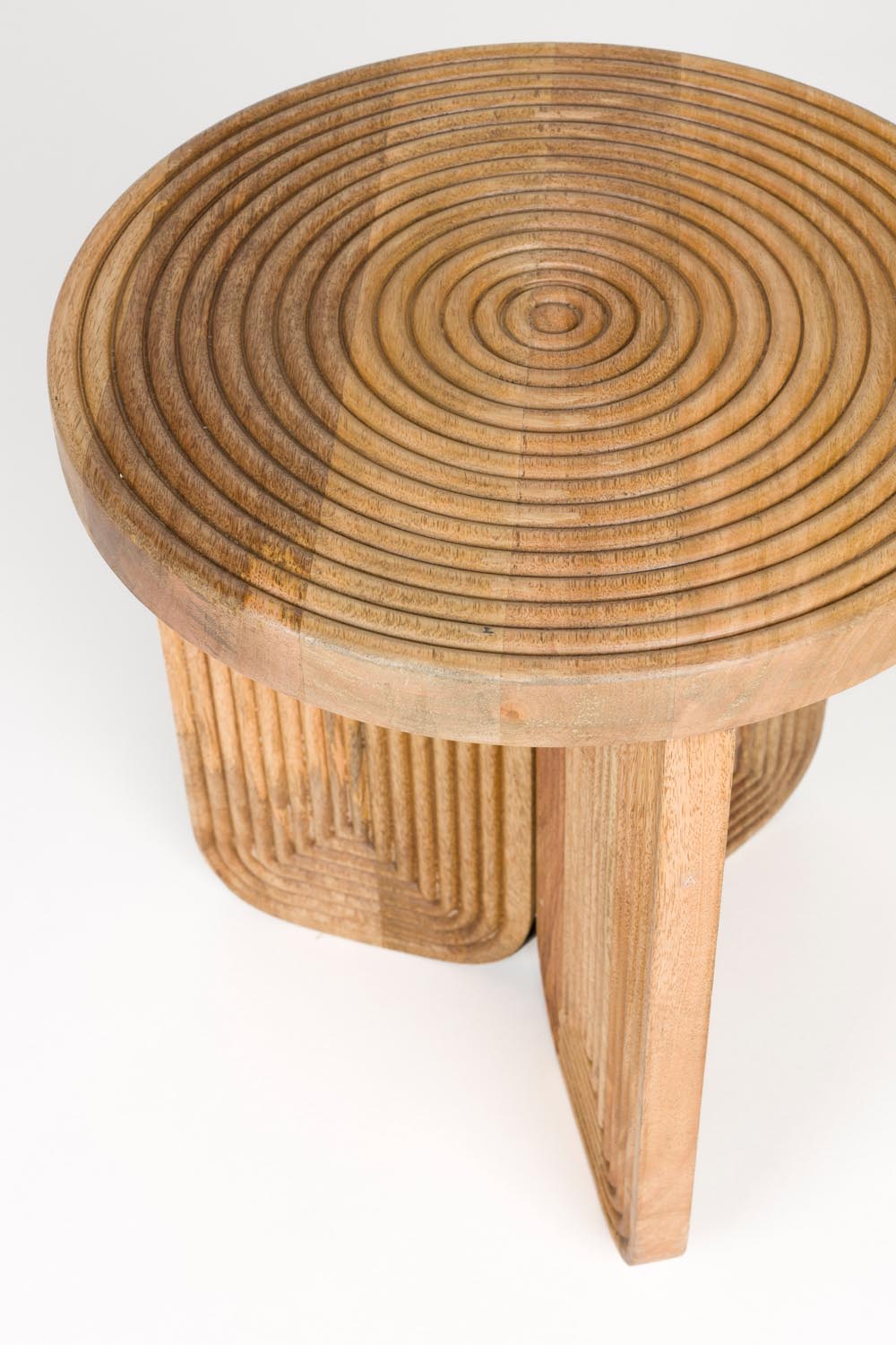 Maeze Beistelltisch in Braun präsentiert im Onlineshop von KAQTU Design AG. Beistelltisch ist von White Label Living