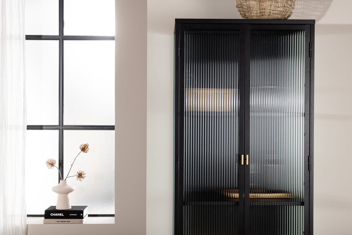 Garis Cabinet in Schwarz präsentiert im Onlineshop von KAQTU Design AG. Cabinet ist von Venture Home