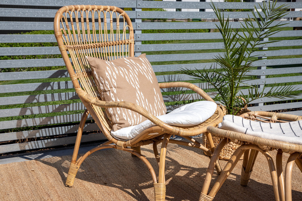 Ella Loungestuhl in Offwhite präsentiert im Onlineshop von KAQTU Design AG. Outdoor-Sessel ist von Venture Home