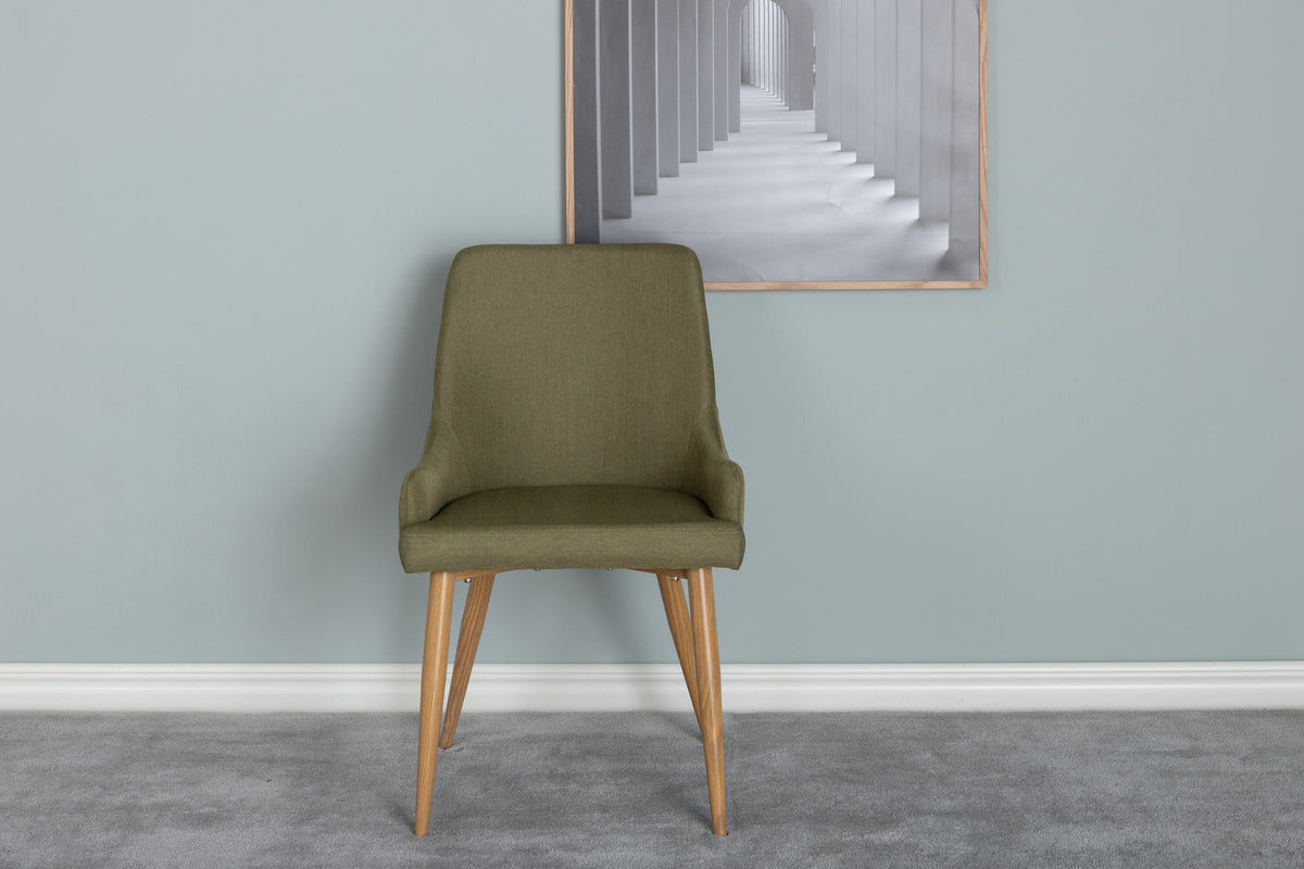 Plaza Stuhl in Moosgrün / Natur präsentiert im Onlineshop von KAQTU Design AG. Stuhl ist von Venture Home
