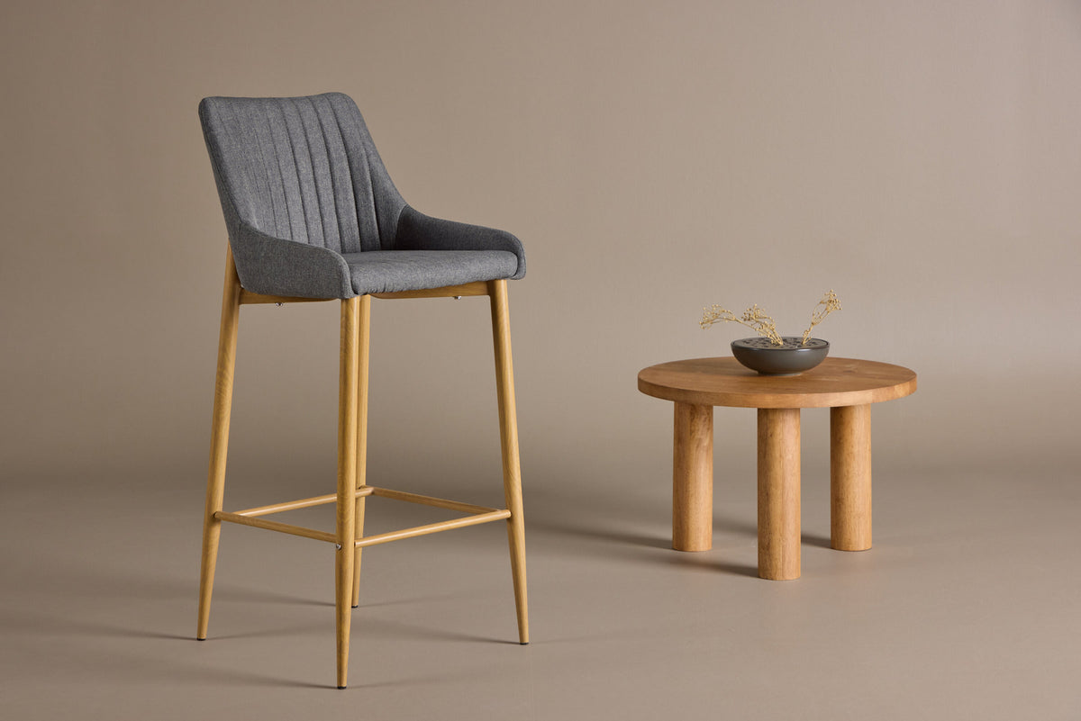 Plaza Barstuhl in Dunkelgrau präsentiert im Onlineshop von KAQTU Design AG. Barstuhl ist von Venture Home