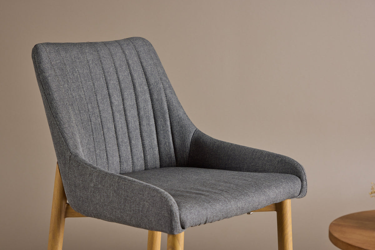 Plaza Barstuhl in Dunkelgrau präsentiert im Onlineshop von KAQTU Design AG. Barstuhl ist von Venture Home