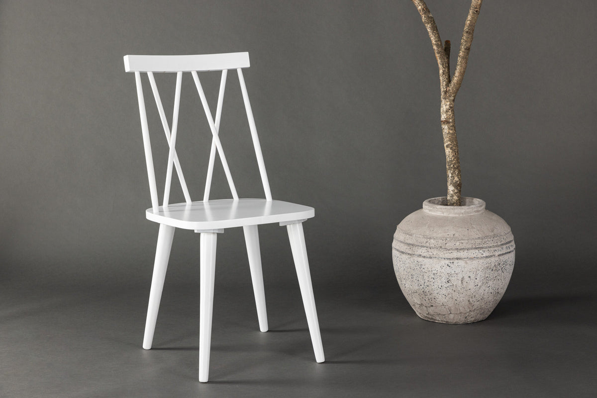 Mariette Esszimmerstuhl in Weiss präsentiert im Onlineshop von KAQTU Design AG. Stuhl ist von Venture Home