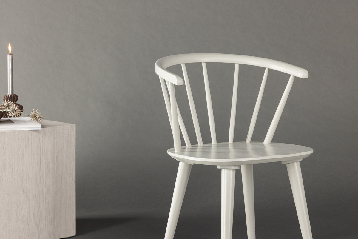 Bobby Esszimmerstuhl in Hellgrau präsentiert im Onlineshop von KAQTU Design AG. Stuhl ist von Venture Home