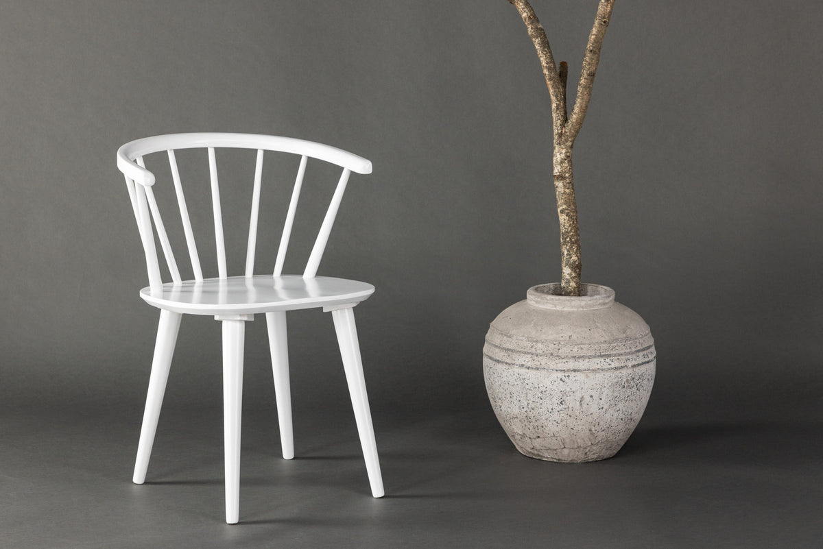 Bobby Esszimmerstuhl in Weiss präsentiert im Onlineshop von KAQTU Design AG. Stuhl ist von Venture Home