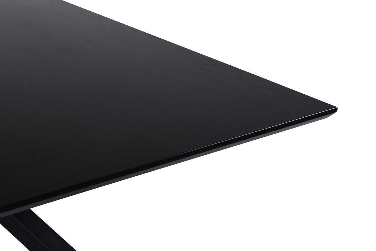 Piazza Esstisch in Schwarz präsentiert im Onlineshop von KAQTU Design AG. Esstisch ist von Venture Home