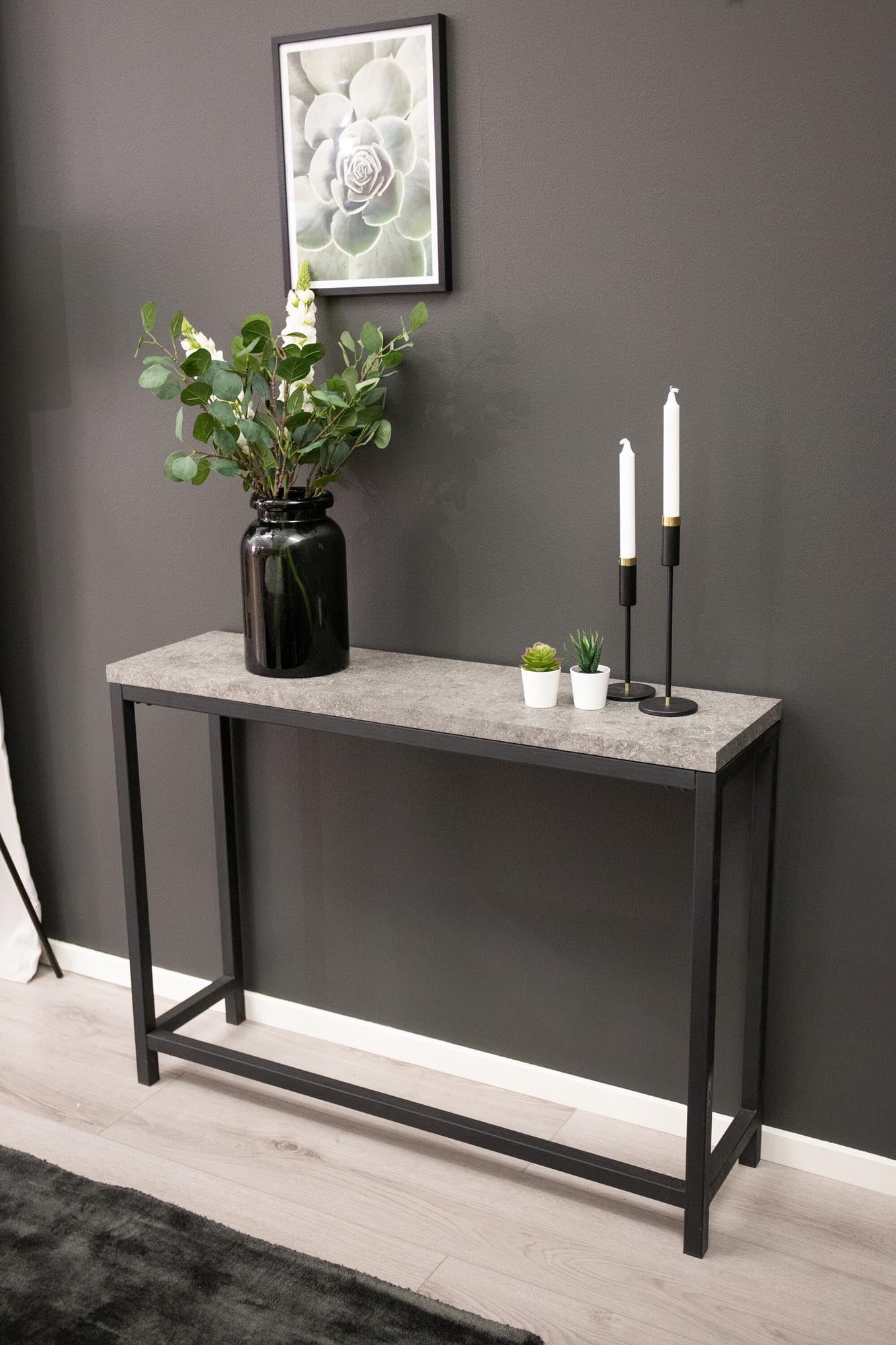 Stylischer Rise Beistelltisch von Venture Home: Funktionalität trifft modernes Design. Perfekt für jeden Raum und vielseitig einsetzbar.