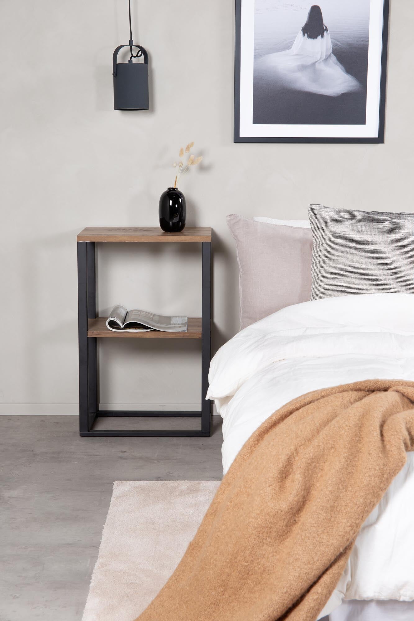 Rise Tisch in Schwarz präsentiert im Onlineshop von KAQTU Design AG. Nachttisch ist von Venture Home