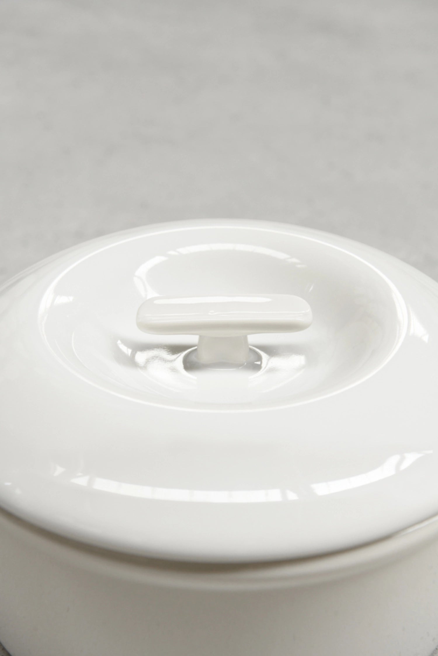 Bombance Induktionskasserolle D22cm alab. weiss mit Deckel