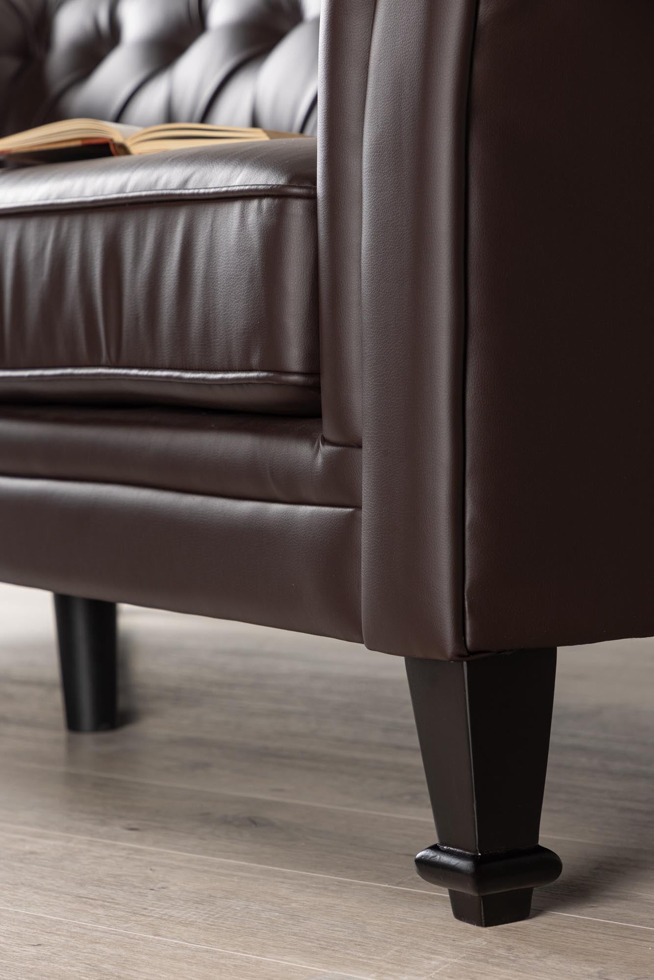Ätran Sofa: Stilvolles skandinavisches Design für Ihr Wohnzimmer.