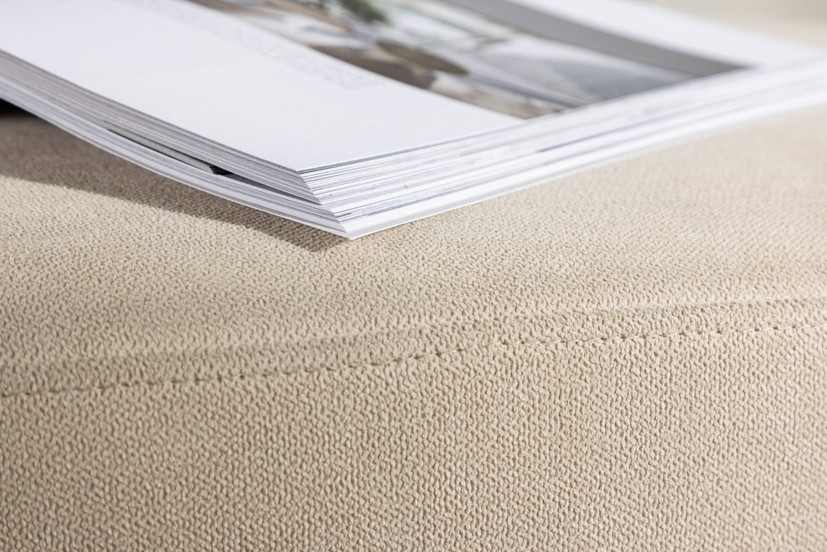 Zero Daybed in Beige präsentiert im Onlineshop von KAQTU Design AG. Modulares Sofa ist von Venture Home