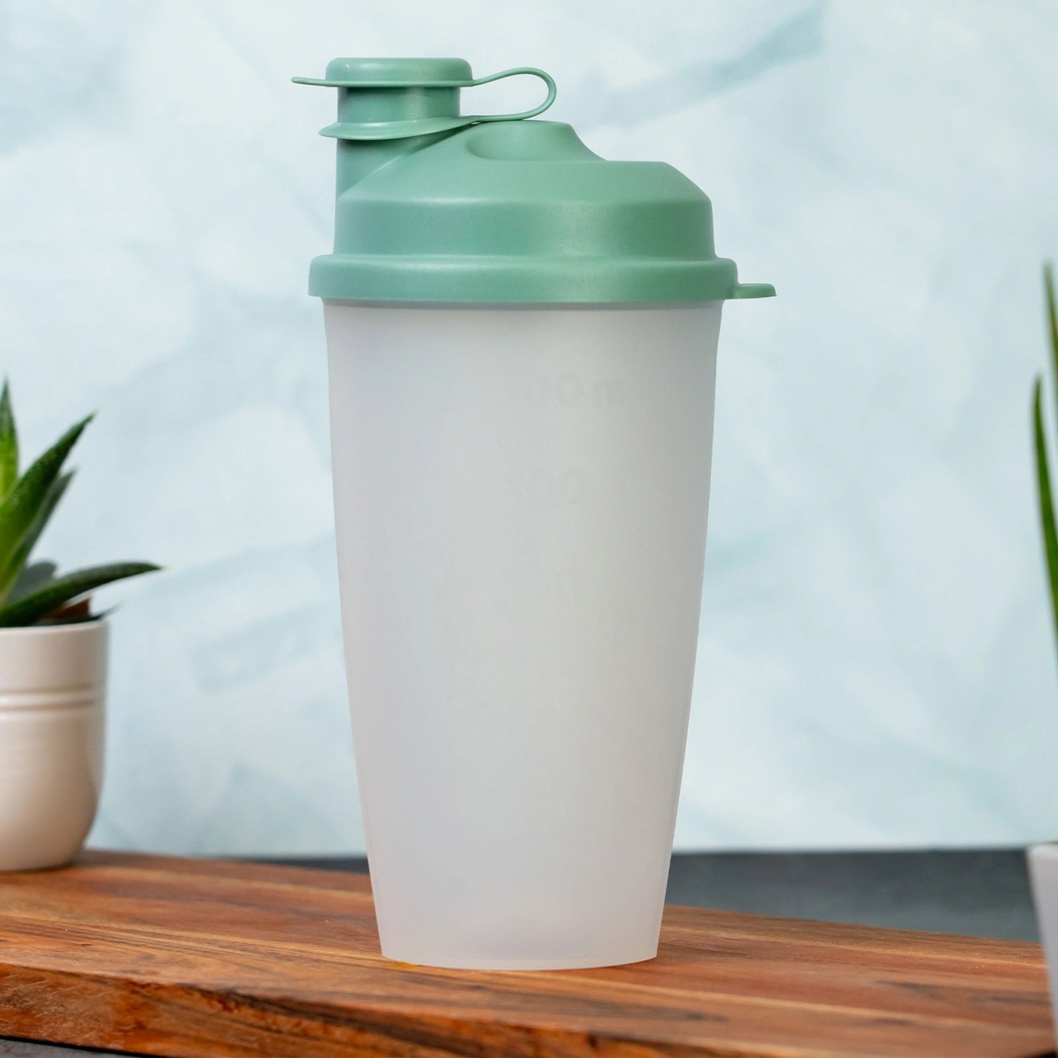 Mixery Dressingshaker 0.5l mint-grün in Grün präsentiert im Onlineshop von KAQTU Design AG. Küchenhelfer ist von Westmark