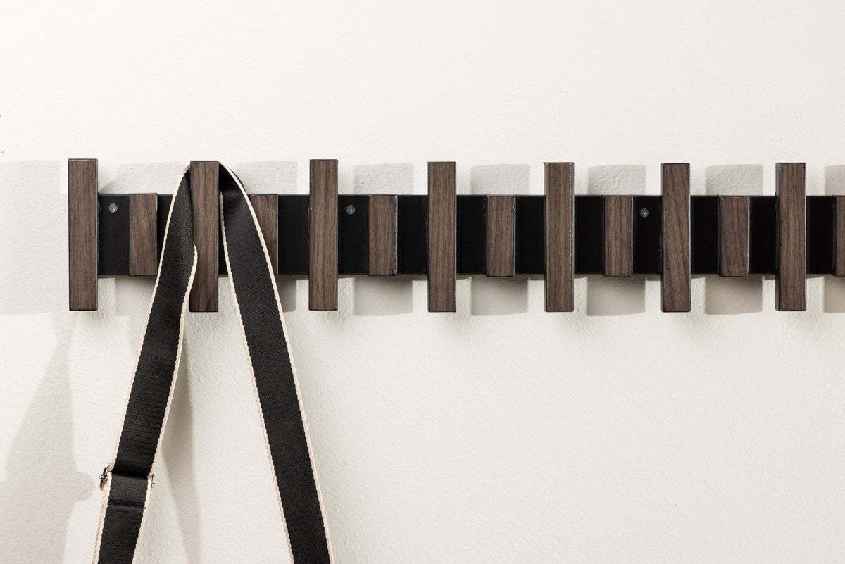 Nimes Hänger in Schwarz/Mokka präsentiert im Onlineshop von KAQTU Design AG. Kleiderbügler ist von Venture Home