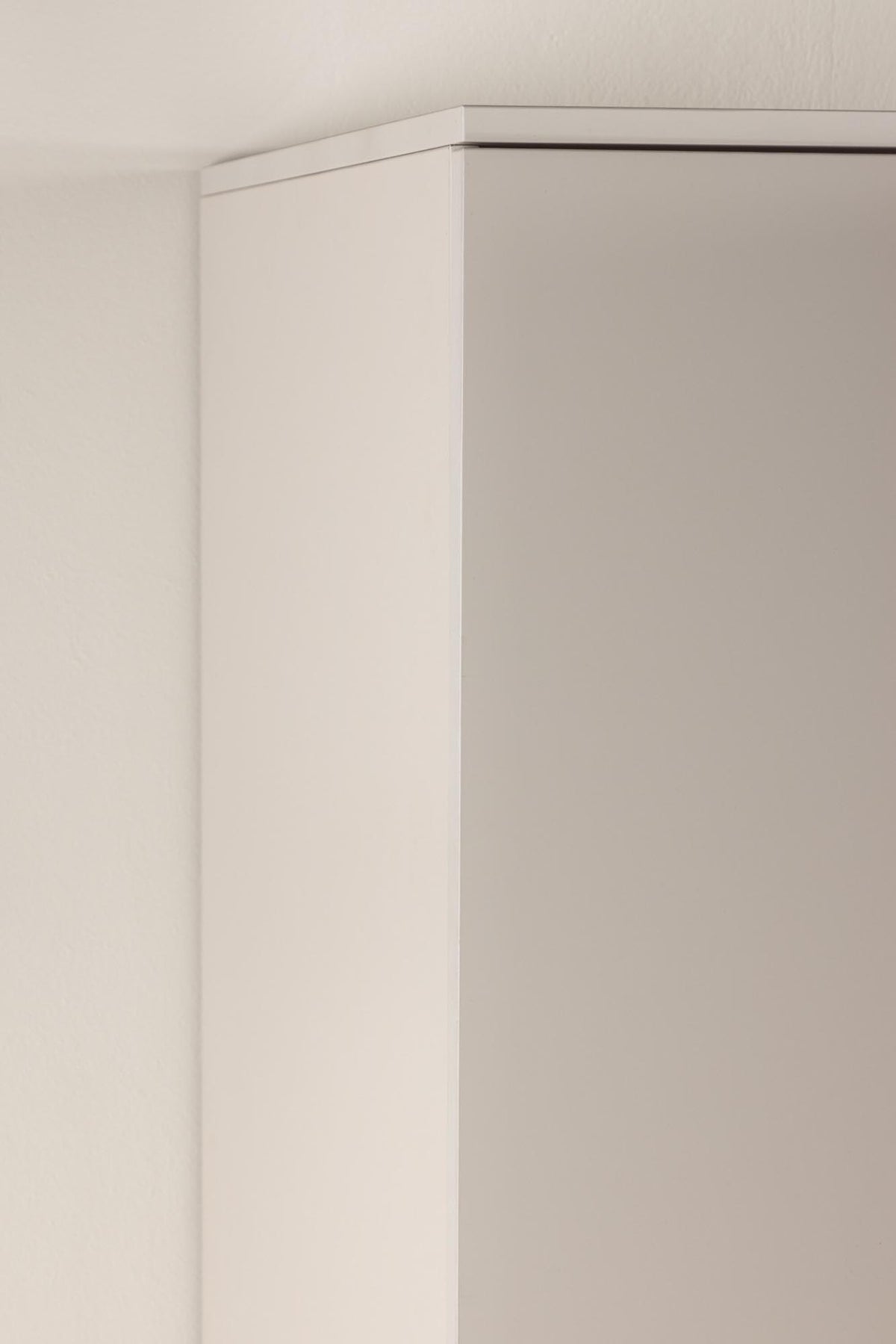 Nice Gardrobe in Beige präsentiert im Onlineshop von KAQTU Design AG. Garderobe ist von Venture Home