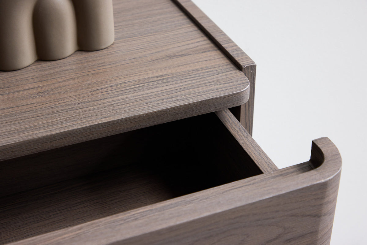 Noble Nachttisch in Mocca präsentiert im Onlineshop von KAQTU Design AG. Korpus ist von Venture Home
