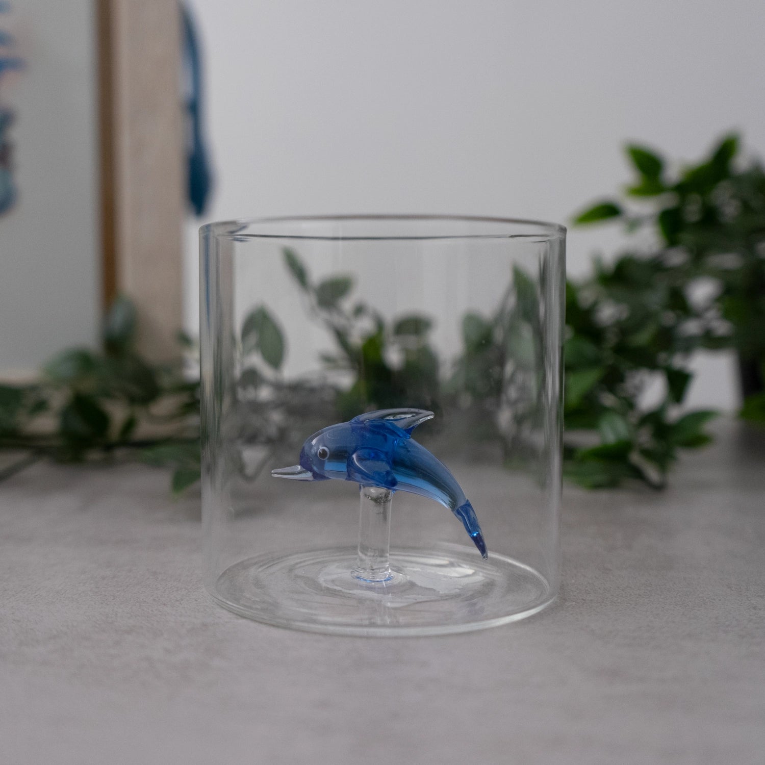Glas aus Borosilikat 250ml Delfin in Transparent präsentiert im Onlineshop von KAQTU Design AG. Glas ist von Easy Life