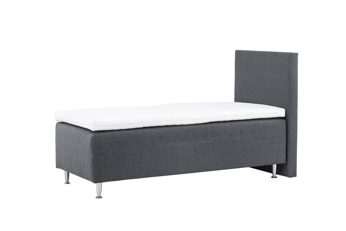 Bett Mesa in Dunkelgrau präsentiert im Onlineshop von KAQTU Design AG. Bett ist von Venture Home
