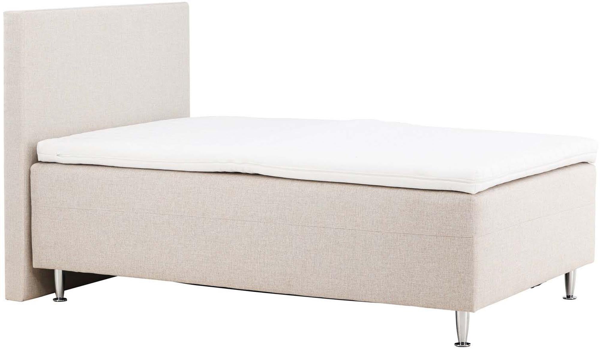 Entdecken Sie das Bett Mesa von Venture Home: Robust, stilvoll und komfortabel für erholsame Nächte in Ihrem Schlafzimmer.