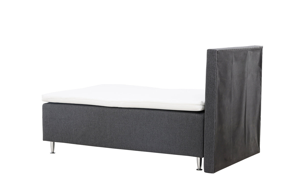 Bett Mesa in Dunkelgrau präsentiert im Onlineshop von KAQTU Design AG. Bett ist von Venture Home