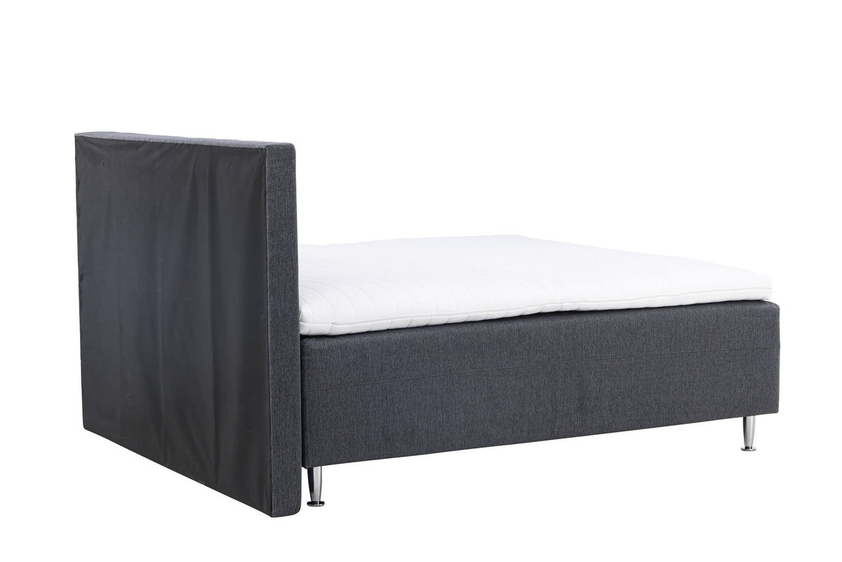 Bett Mesa in Dunkelgrau präsentiert im Onlineshop von KAQTU Design AG. Bett ist von Venture Home